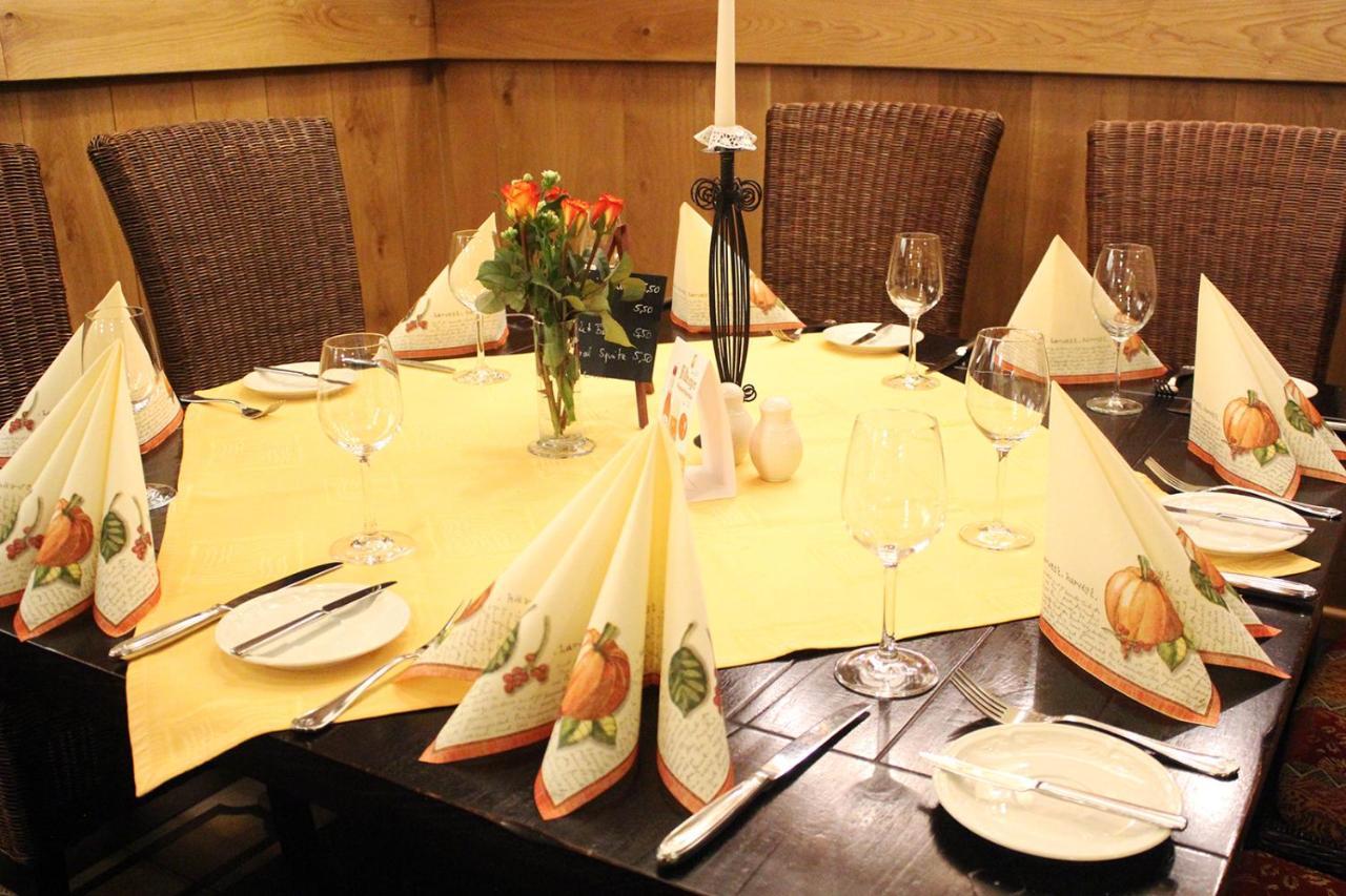 Haus Schieferstein Hotel Dahlem  ภายนอก รูปภาพ